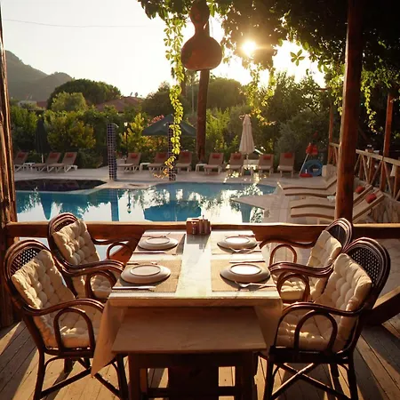 Hotel Suzanne & Restaurant *